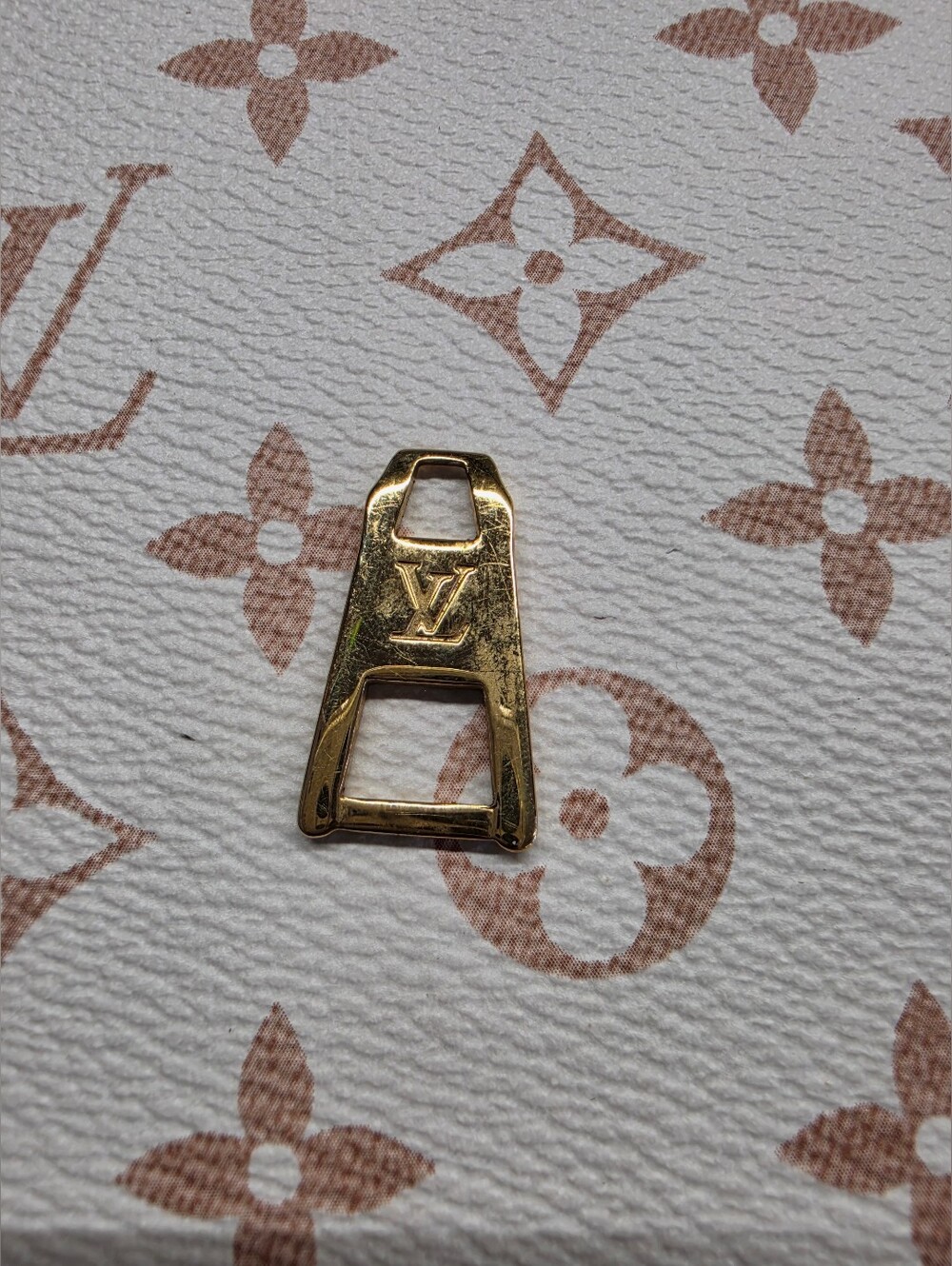 Louis Vuitton Gold Hardware LV Zipper Pull Replacement